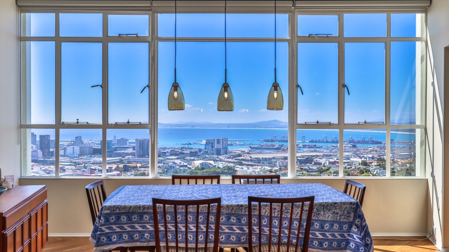 1 Bedroom Property for Sale in Vredehoek Western Cape
